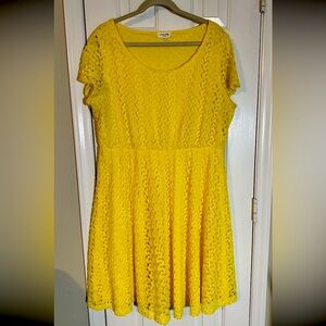 Siren Lily 2X Plus Yellow Fit & Flare Dress Lacy Pattern Lined Spring Easter